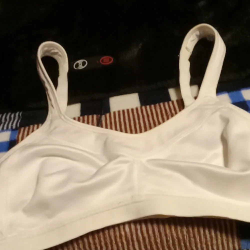 Playtex bra size 36b good condition white - Picture 2 of 2